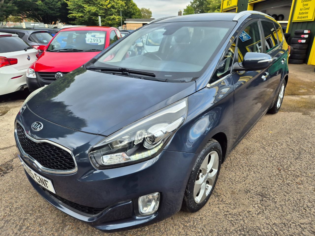 2015 Kia Carens