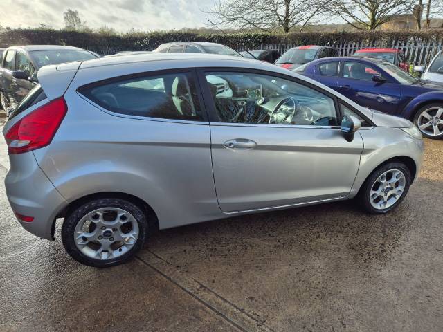 2012 Ford Fiesta 1.25 Zetec 3dr [82]